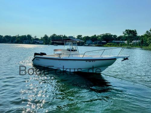 Boston Whaler Outrage 26  technische daten 